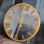 Часы настенные зеркальные с золотым металлическим циферблатом Mirror Tower Clock варинант исполнения - 4 | Loft Concept в Перми