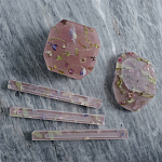 Шкатулка из эпоксидной смолы с цветами розовая Epoxy Resin Square Box Pink варинант исполнения - 4 | Loft Concept в Перми