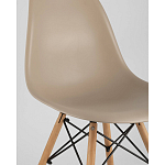 Пластиковый стул на ножках из массива бука Eames Beige варинант исполнения - 2 | Loft Concept в Перми