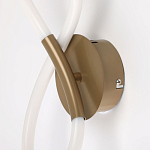 Бра с белым плафоном в форме восьмерки и круглым основанием Luke Lampco Tracer Lamp варинант исполнения - 4 | Loft Concept в Перми