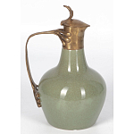 Кувшин зеленого цвета из фарфора с бронзовой крышкой и изогнутой ручкой Eden Garden porcelain and bronze варинант исполнения - 1 | Loft Concept в Перми