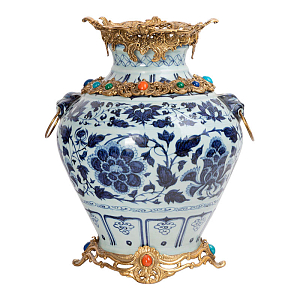 Ваза фарфоровая с синим орнаментом Colored Stones