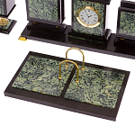 Настольный письменный набор из нефрита на ножках Executive Recruitment варинант исполнения - 2 | Loft Concept в Перми