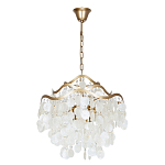 Люстра подвесная с белыми перламутровыми подвесками и изогнутыми золотистыми элементами Диаметр 50 см SHELL Chandelier варинант исполнения - 1 | Loft Concept в Перми