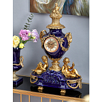 Часы настольные из темно-синего фарфора с бронзовыми фигурками и декоративными элементами Eden Garden варинант исполнения - 4 | Loft Concept в Перми