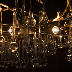 Потолочная люстра в виде ветвей деревьев золотого цвета с прозрачными подвесками-каплями Droplet Chandelier варинант исполнения - 6 | Loft Concept в Перми