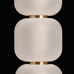 Подвесной светильник с 3-мя округлыми матовыми плафонами из белого стекла Golden Swirl варинант исполнения - 6 | Loft Concept в Перми