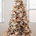 Заснеженная Новогодняя Ель с золотыми листьями и цветами в комплекте варинант исполнения - 1 | Loft Concept в Перми