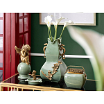 Ваза зеленого цвета из фарфора с бронзовыми ручками в виде драконов и рельефным цветочным декором Eden Garden porcelain and bronze варинант исполнения - 8 | Loft Concept в Перми