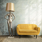 Лампа MANNEQUIN LAMP с абажуром руки на талии варинант исполнения - 6 | Loft Concept в Перми