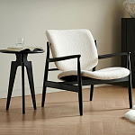 Кресло с каркасом и ножками из древесины и мягкими сиденьем и спинкой Venice варинант исполнения - 1 | Loft Concept в Перми