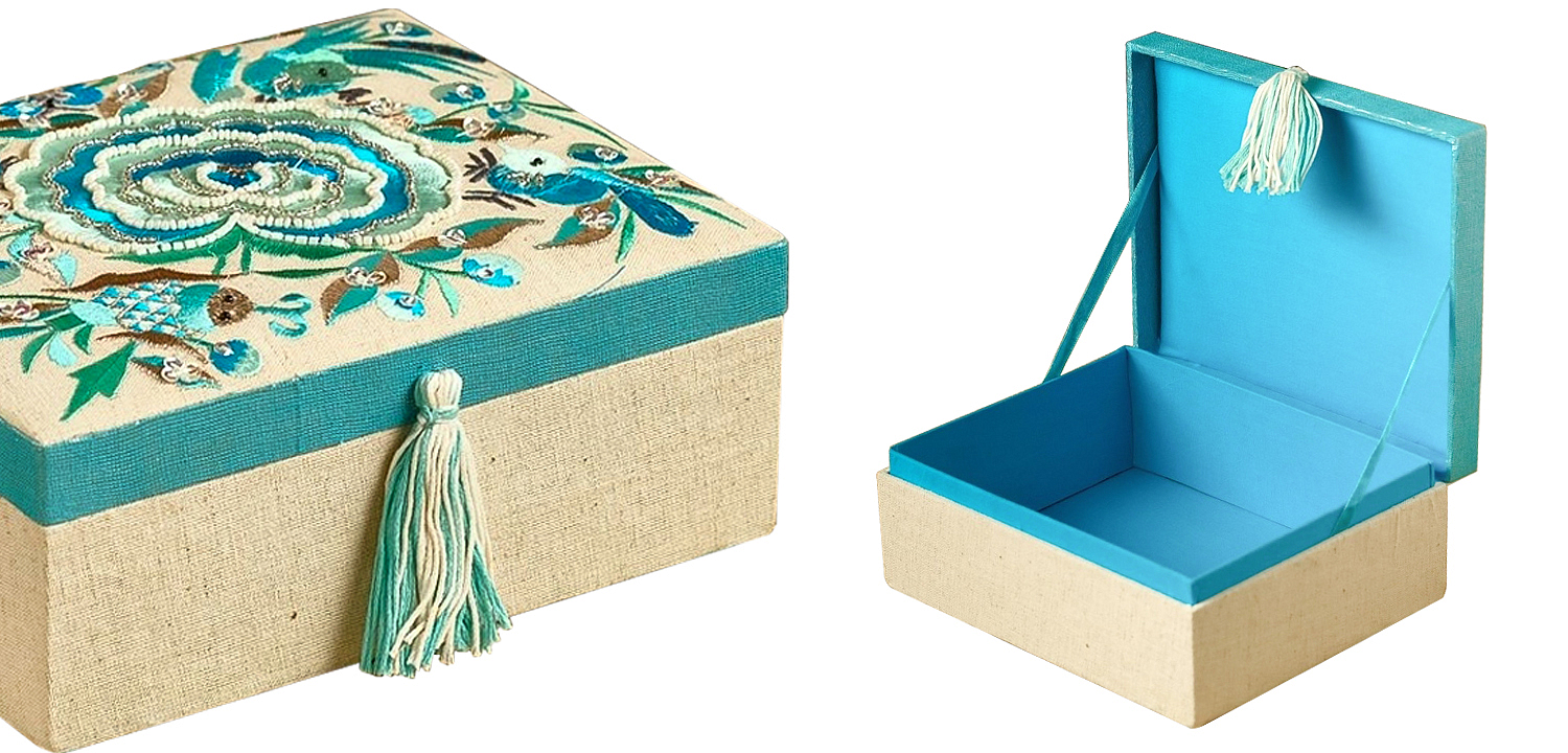 Шкатулка с вышивкой из бисера Kelley Beads Embroidery Box Шкатулка с вышивкой из бисера Kelley Beads Embroidery Box - Loft-Concept в Перми