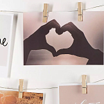 Рамка для фото с подсветкой c 6-ю деревянными прищепками в комплекте Photo Backlight варинант исполнения - 4 | Loft Concept в Перми