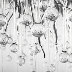 Люстра подвесная с прозрачными стеклянными подвесками в форме капель Диаметр 60 см Droplet Chandelier варинант исполнения - 16 | Loft Concept в Перми