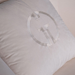 Кресло велюровое оттенка слоновой кости с простроченной спинкой Perfect Comfort варинант исполнения - 2 | Loft Concept в Перми