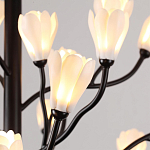 Люстра подвесная черного цвета с ветвями и белыми фарфоровыми цветами Floralis варинант исполнения - 14 | Loft Concept в Перми