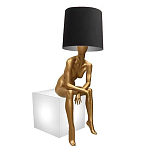 Лампа MANNEQUIN LAMP с абажуром девушка на кресле варинант исполнения - 3 | Loft Concept в Перми
