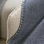 Плед из шерсти мериноса темно-синего цвета 130×180 см Indigo Waves варинант исполнения - 4 | Loft Concept в Перми