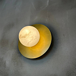 Бра круглое с плафоном из натурального камня на латунном основании Cryptocrystalline Stone варинант исполнения - 5 | Loft Concept в Перми