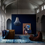 Люстра каплевидной формы украшенная круглыми бусинами Gradient Chandelier Blue White варинант исполнения - 1 | Loft Concept в Перми